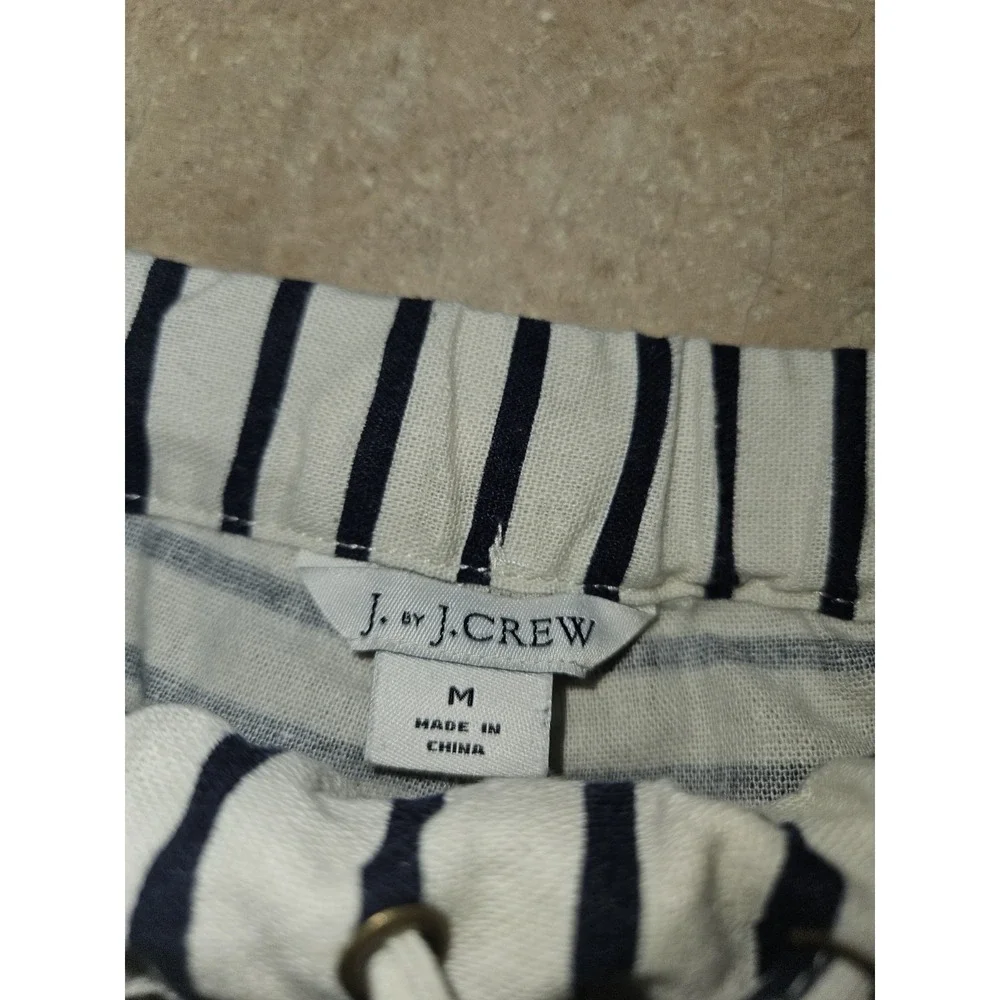 J. Crew Linen Blend SZ M Elastic Waist Shorts Blue Stripe Nautical Beach Coastal